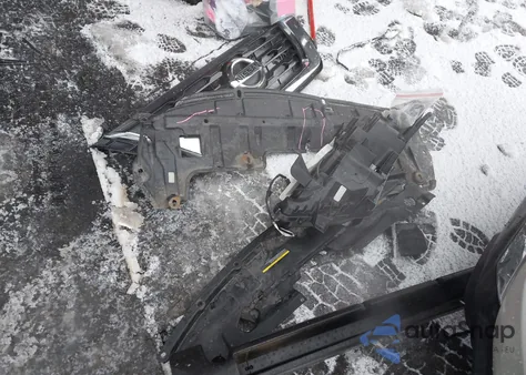 2018 Nissan Pathfinder Sv из США, поврежденный, VIN 5N1DR2MM9JC621359